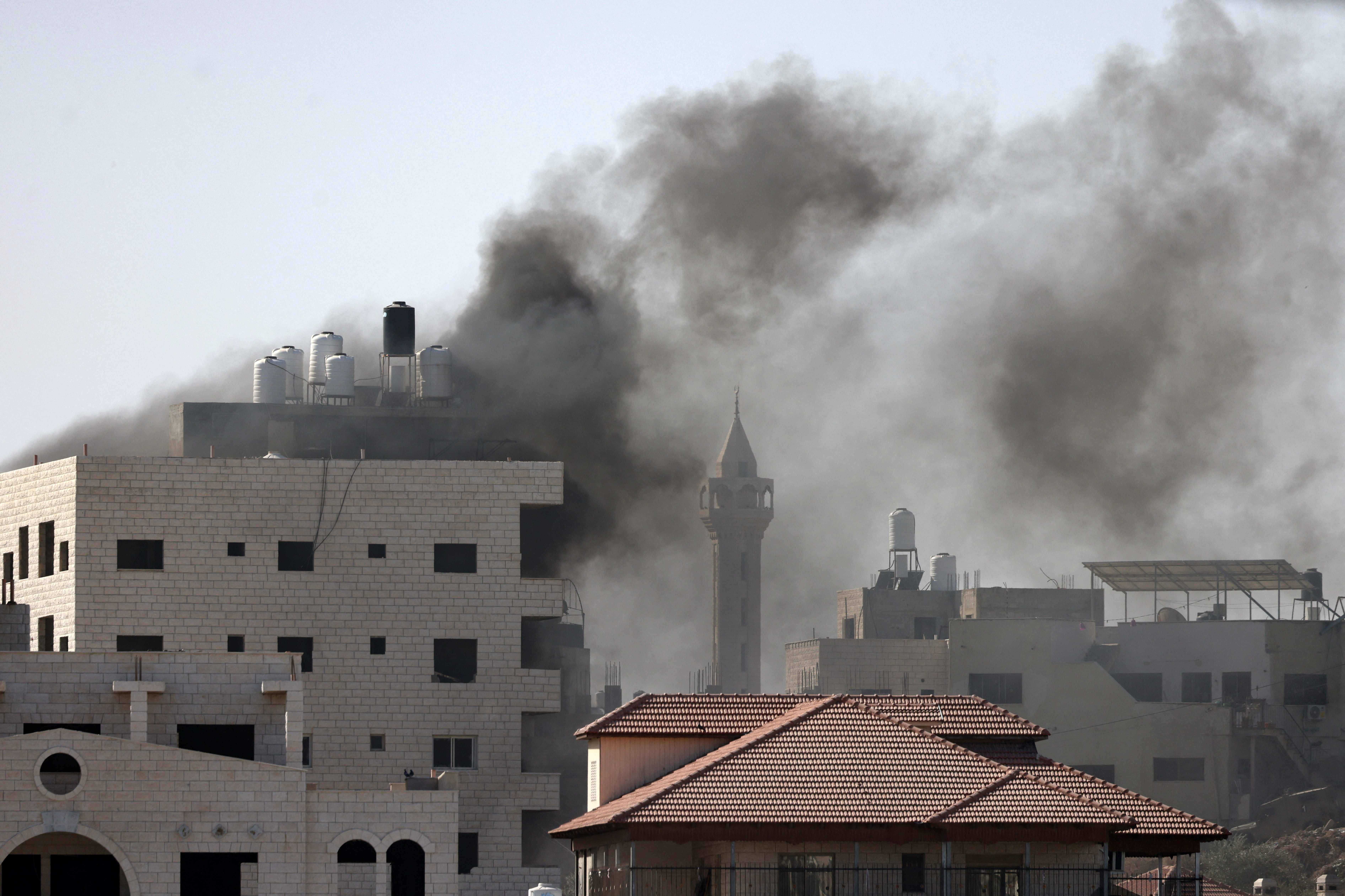 足球比赛外围买球网站_外媒对比以色列与伊朗军力:“都很强大足球比赛外围买球网站,但各有所长”