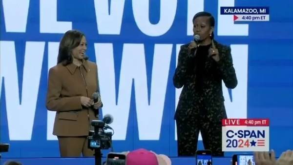 皇冠信用网会员如何申请_她终于为哈里斯站台:投票给特朗普就是投票反对皇冠信用网会员如何申请我们女性