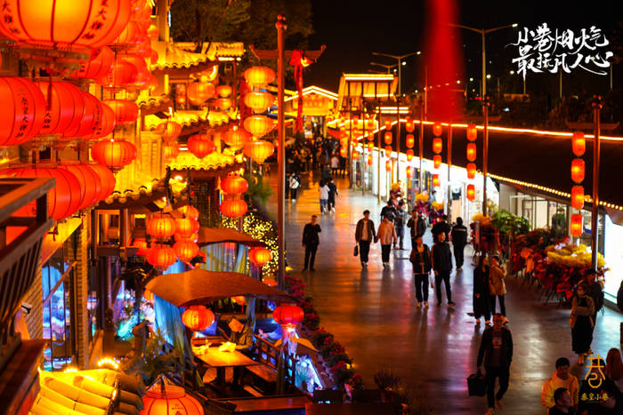 皇冠信用盘结算日是哪天_秦皇岛一网红夜市被指违规占用规划绿地却经营4年之久皇冠信用盘结算日是哪天,当地回应:无审批手续 | 刚调查