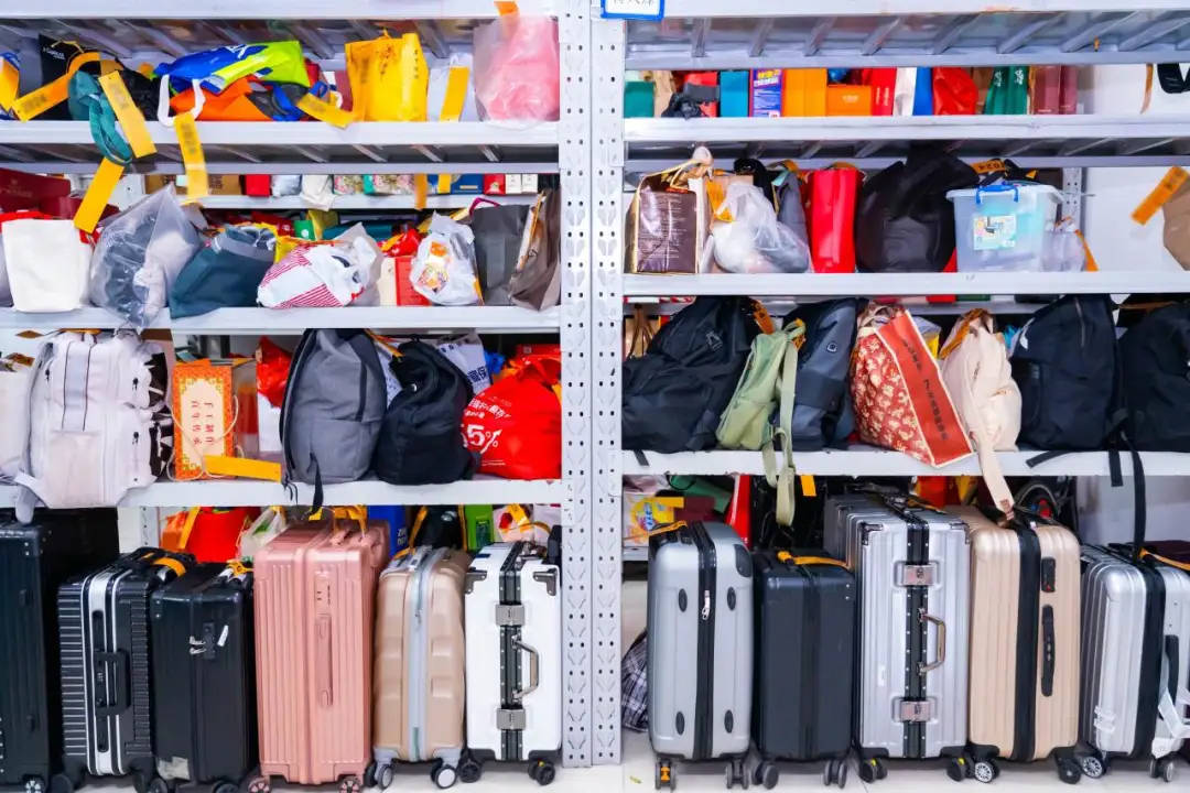 皇冠足球管理平台出租_6天捡1000张身份证皇冠足球管理平台出租!高铁站工作人员回应