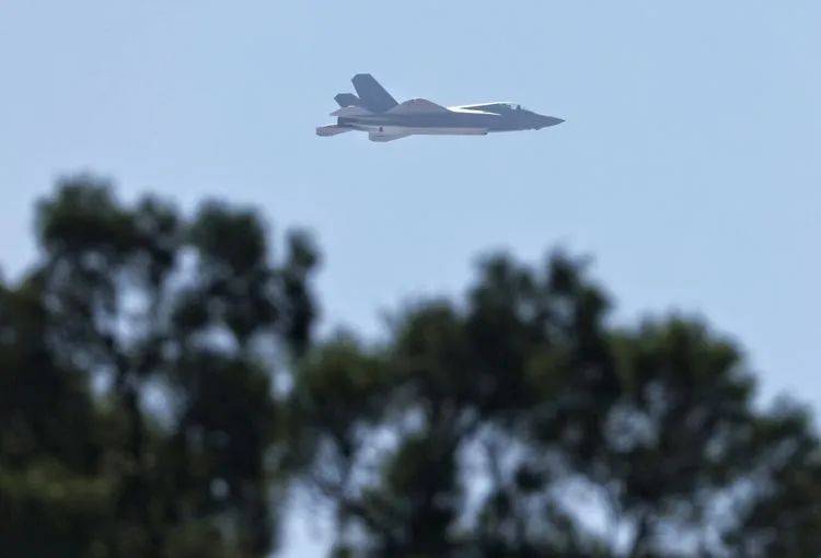 皇冠信用网会员开户_万众期待的歼-35A亮相皇冠信用网会员开户,高清大图来了!