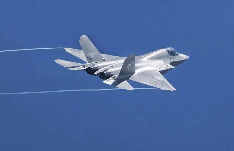 皇冠信用网会员开户_万众期待的歼-35A亮相皇冠信用网会员开户,高清大图来了!