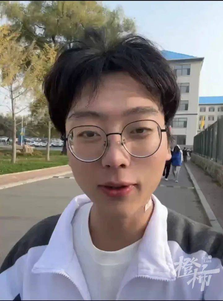 皇冠信用网怎么代理_失联河南籍大学生突然联系家人!称在柬埔寨一赌场皇冠信用网怎么代理,暗无天日,患癌妈妈决定卖房救子