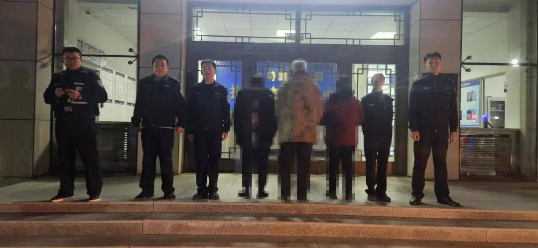 如何注册皇冠足球代理_内蒙古三人参与卖淫嫖娼如何注册皇冠足球代理,一人还用微信传播淫秽视频!被行拘