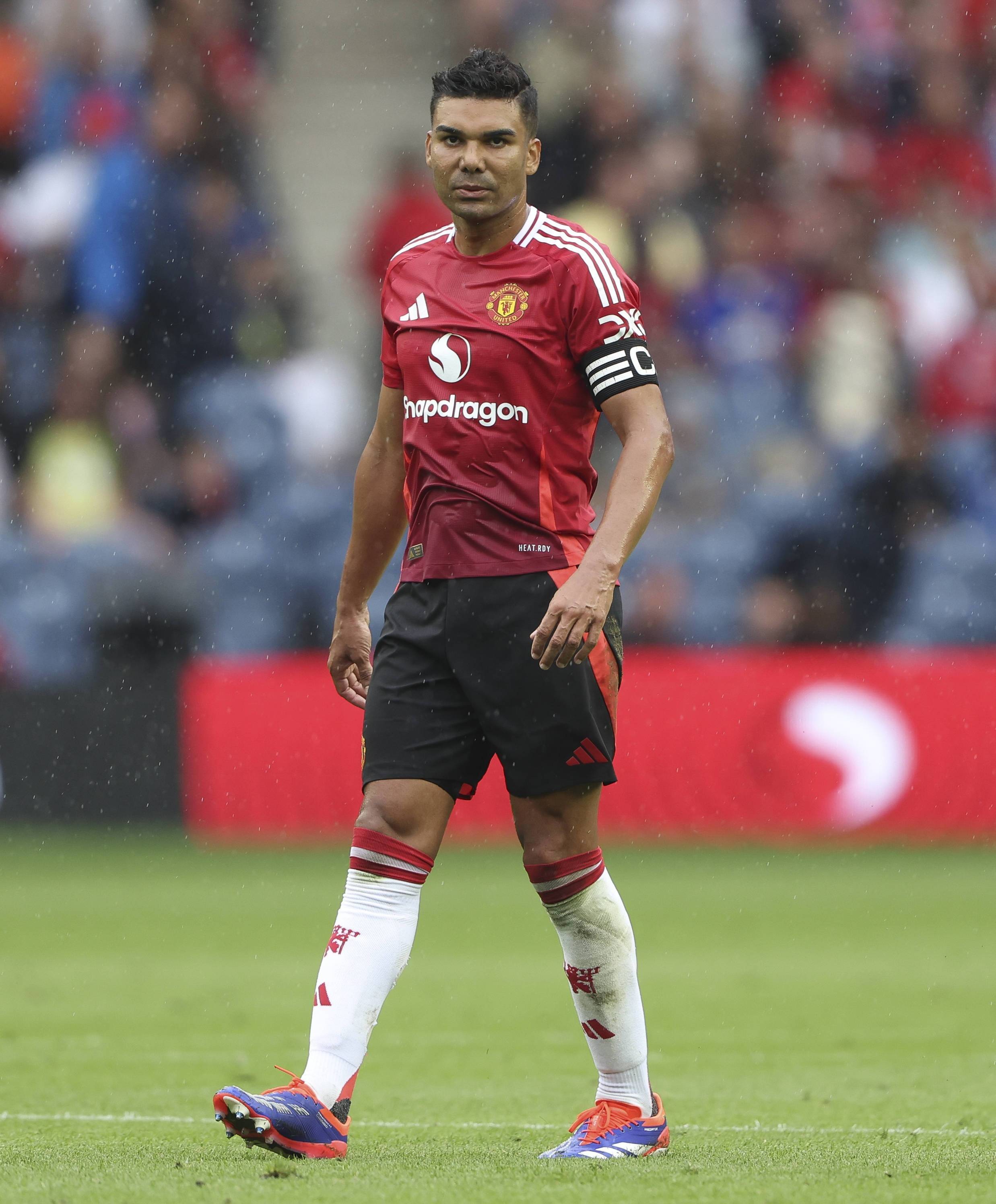 皇冠信用盘代理登3_卡塞米罗:每个人都对阿莫林有很高的评价 与范尼共事是一种荣幸