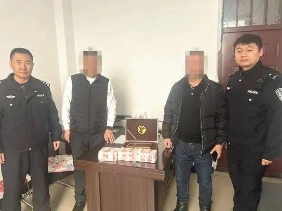 皇冠信用網最高占成_大庆市民在小区捡到一个袋子皇冠信用網最高占成,里面竟有30万现金!