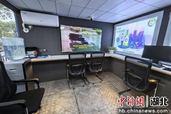 皇冠信用網怎么开账号_湖北宜昌:多措并举让“小电驴”成“大名片”