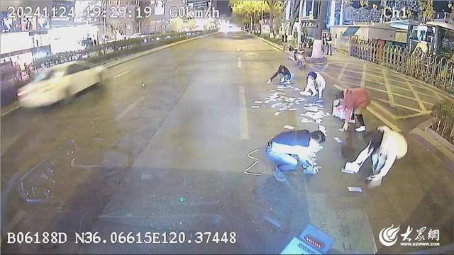 如何申请皇冠信用网会员_青岛深夜街头如何申请皇冠信用网会员,上百页纸张撒满地,这群暖心人出手了……