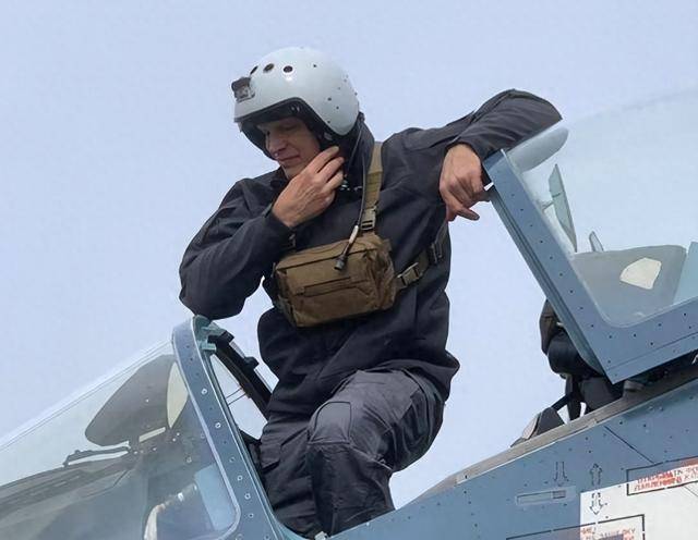 信用网皇冠申请注册_回国后态度大转变信用网皇冠申请注册,博格丹对中国战机由衷钦佩,歼20强大让人惊叹