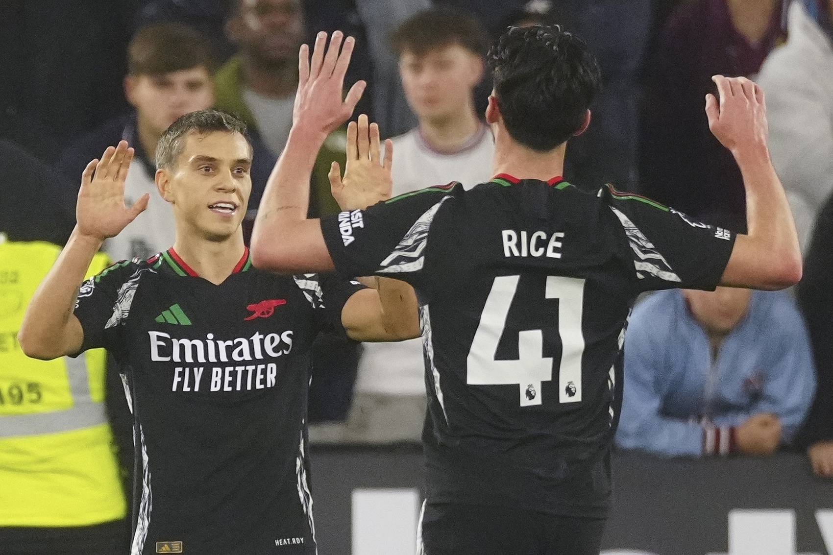 皇冠信用网注册开通_英超-半场轰7球皇冠信用网注册开通!萨卡造4球厄德高破门 阿森纳5-2西汉姆