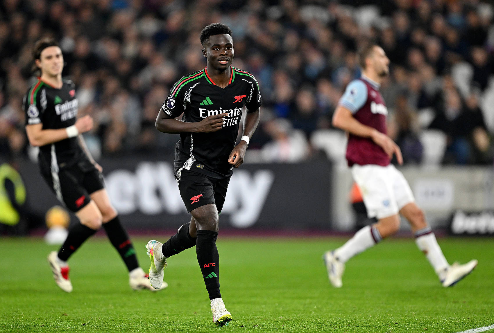 皇冠信用网注册开通_英超-半场轰7球皇冠信用网注册开通!萨卡造4球厄德高破门 阿森纳5-2西汉姆