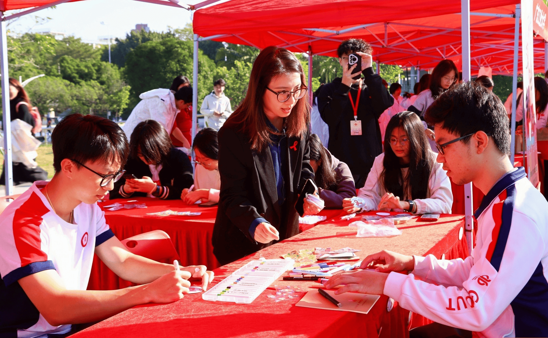 信用网如何申请_广东1-10月新增艾滋病病毒感染者及病人6990例信用网如何申请,同比减少7.0%