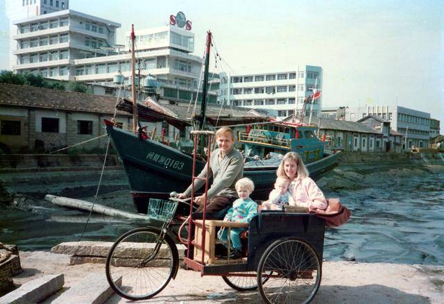 足球盘口平台_定居中国的美国教授潘维廉:中国远远领先足球盘口平台,每次出国都感觉回到20年前