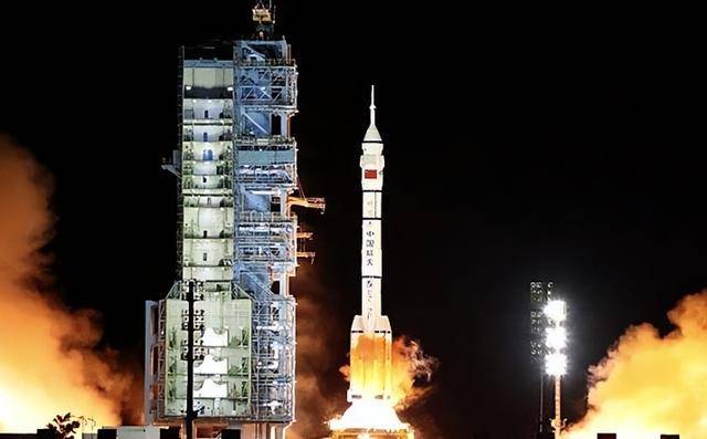 皇冠信用網怎么申请_西方卫星过顶西北皇冠信用網怎么申请,拍下不寻常一幕,美媒:极具战略价值