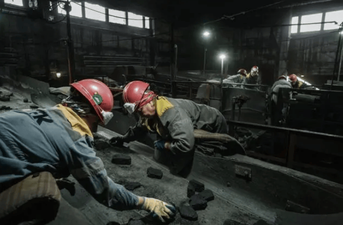 皇冠信用网登2代理_史无前例!美对华“硬脱钩”皇冠信用网登2代理,大量中企收到噩耗,拜登打算最后一搏 