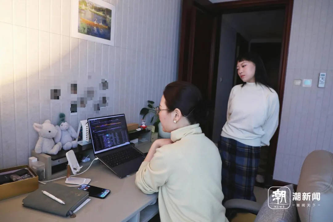 皇冠信用网会员注册网址_太潮了!53岁杭州退休阿姨当DJ皇冠信用网会员注册网址,带着年轻人一起蹦迪