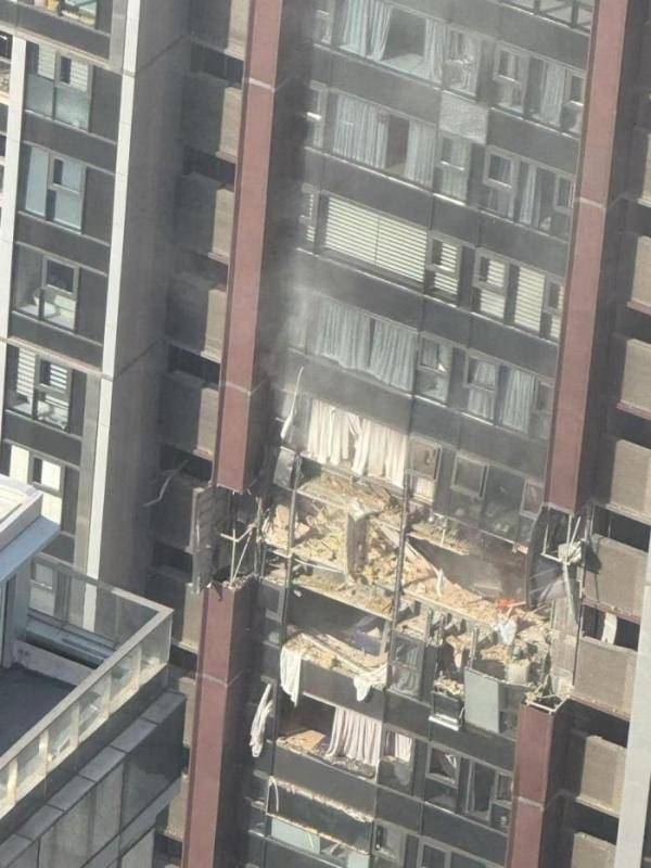 皇冠信用网在线注册_深圳湾一高端住宅发生爆炸皇冠信用网在线注册!目击者:有人和宠物狗从楼上坠落