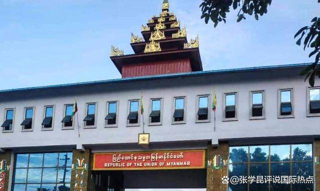 皇冠信用网在线开户_中越“车同轨”皇冠信用网在线开户,越南拿到想要的,王毅外长一句话,断了邻国念想