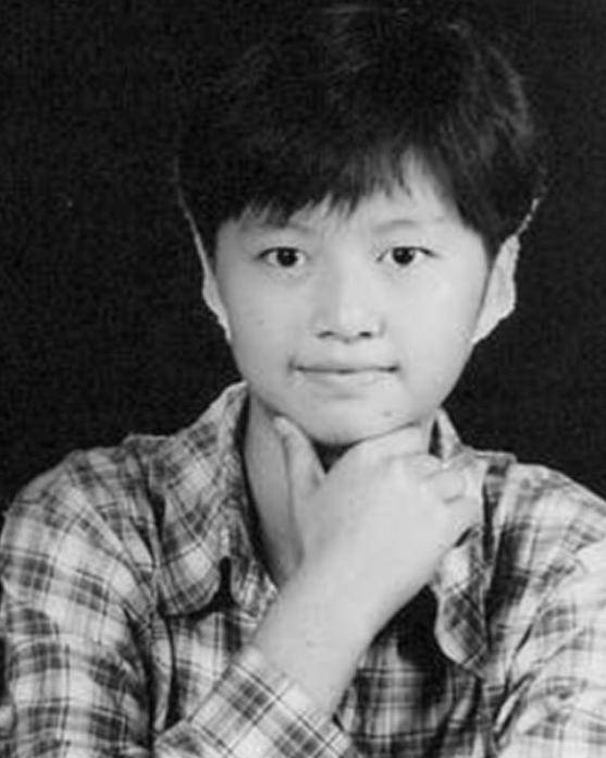 皇冠信用网怎么弄_原来是他娶了谭维维!被称为“不老男神”皇冠信用网怎么弄,曾在海拔5600米上求婚