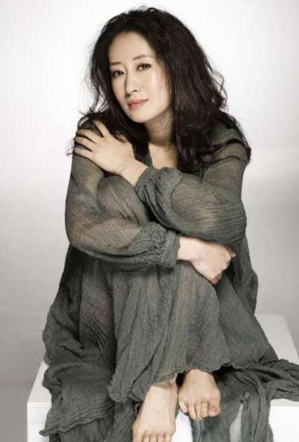 皇冠信用网会员注册_47岁刘敏涛提出离婚皇冠信用网会员注册,丈夫哈哈大笑,直言离开我,你连饭都吃不上