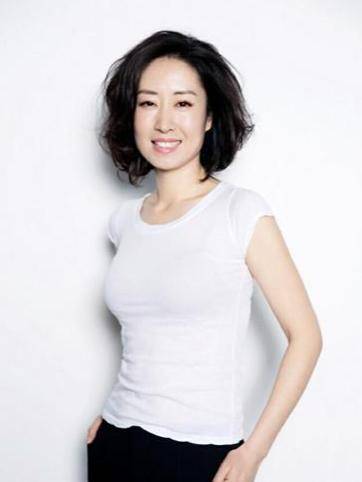 皇冠信用网会员注册_47岁刘敏涛提出离婚皇冠信用网会员注册,丈夫哈哈大笑,直言离开我,你连饭都吃不上