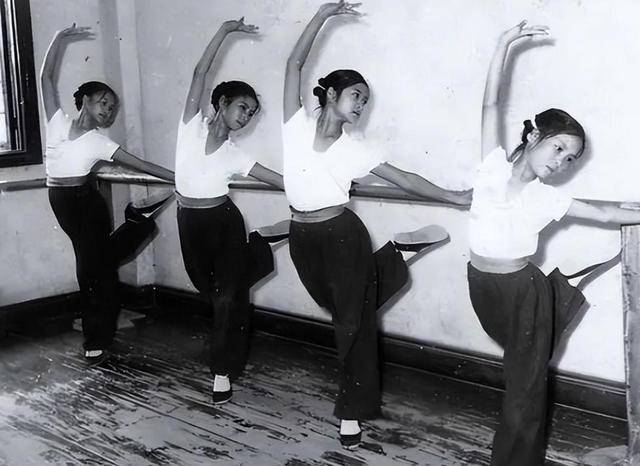 皇冠信用网代理_她是首个被执行死刑的女星皇冠信用网代理,曾红遍大江南北,枪毙前喊:这不公平