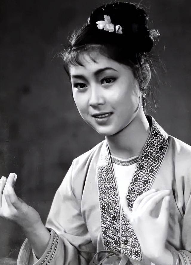 皇冠信用网代理_她是首个被执行死刑的女星皇冠信用网代理,曾红遍大江南北,枪毙前喊:这不公平