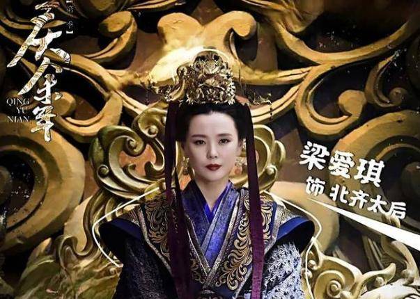 皇冠信用网址多少_1977年出生的原装大美女皇冠信用网址多少,现在47岁,越来越有味道,眼睛会勾人