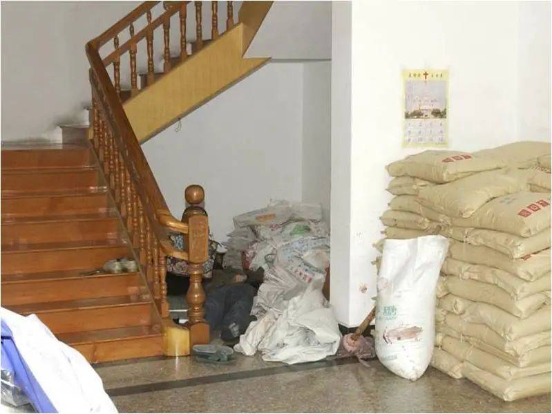 介绍个皇冠信用网网址_宁波一家三口18年前惨遭灭门介绍个皇冠信用网网址!破案过程堪比现实版《我是刑警》