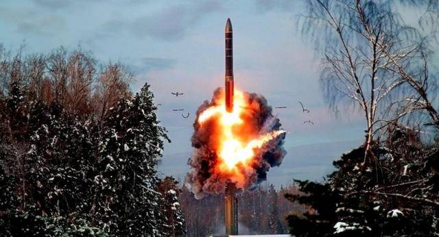 皇冠信用网代理登3_普京开始“斩首”皇冠信用网代理登3,5枚高超弹直轰基辅,向西方发出决斗书