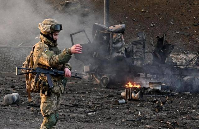 皇冠信用网代理登3_普京开始“斩首”皇冠信用网代理登3,5枚高超弹直轰基辅,向西方发出决斗书