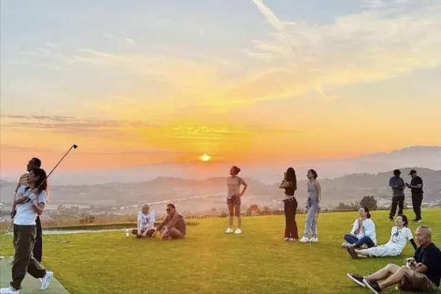 皇冠信用网登3_万万没想到皇冠信用网登3,“丁克”了半辈子的徐静蕾,如今却成了人生赢家