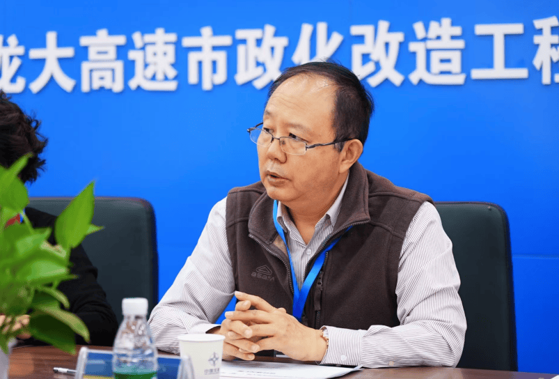 皇冠信用网代理注册_减少绕行超4公里皇冠信用网代理注册!深圳多位专家来到这条快速路……