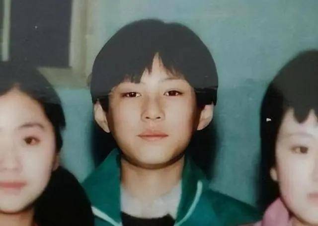 皇冠信用网正版会员_靳东:虽然我和江珊有一段情皇冠信用网正版会员,但余生不会辜负离异的李佳