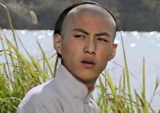 皇冠信用网正版会员_靳东:虽然我和江珊有一段情皇冠信用网正版会员,但余生不会辜负离异的李佳