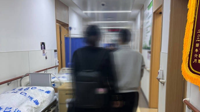 正版皇冠信用网出租_无案可办的律师正版皇冠信用网出租,涌进三甲医院骨科病房