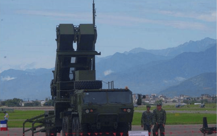 皇冠信用网会员怎么开通_三大消息:台湾局势一夜巨变皇冠信用网会员怎么开通!30万人冲上街头;中方彻底拦不住了?