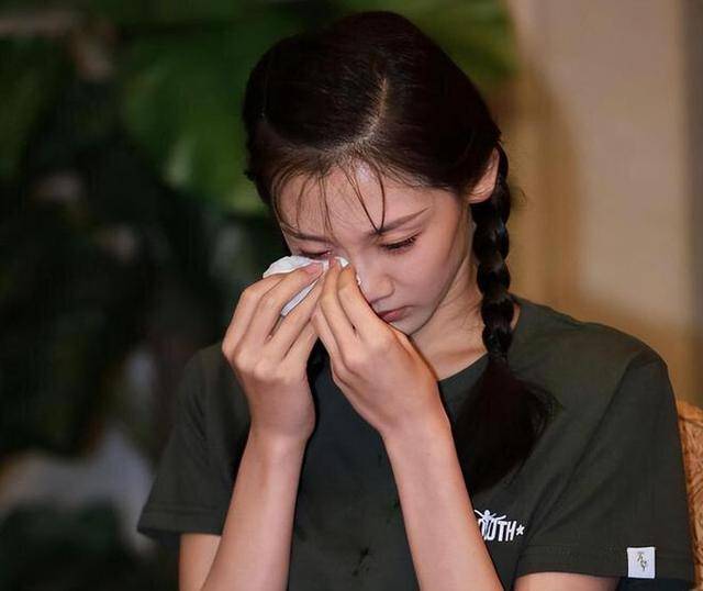 皇冠信用盘网址_冯小刚直言:她太能装了皇冠信用盘网址,永远都红不了,更别提拿奖了