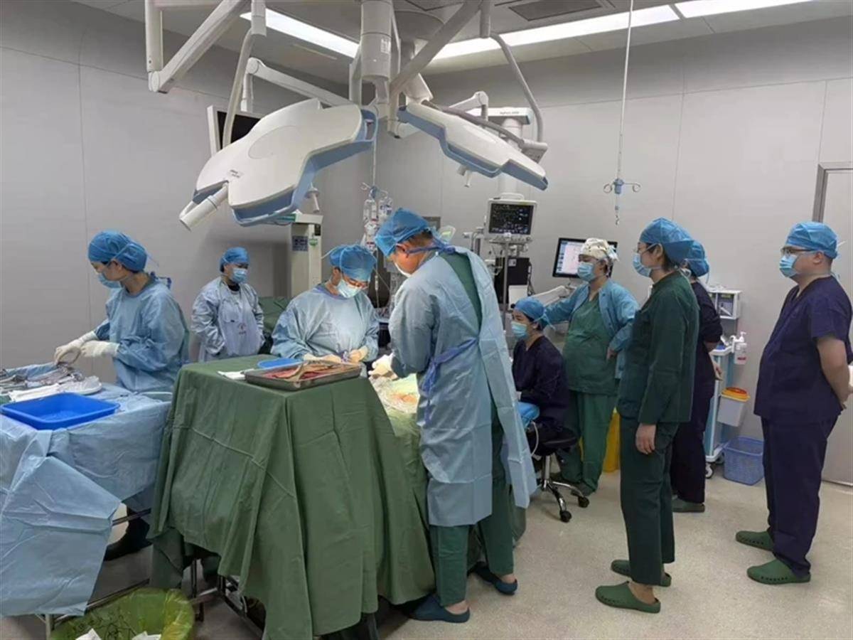 皇冠代理怎么拿_济南一位60岁孕妇产下男婴皇冠代理怎么拿,街道:系家中二孩,可申领育儿补贴