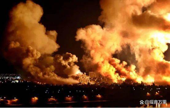 皇冠信用网开户_10枚弹道导弹砸向以色列!以军基地被炸皇冠信用网开户,胡塞武装收到死亡威胁