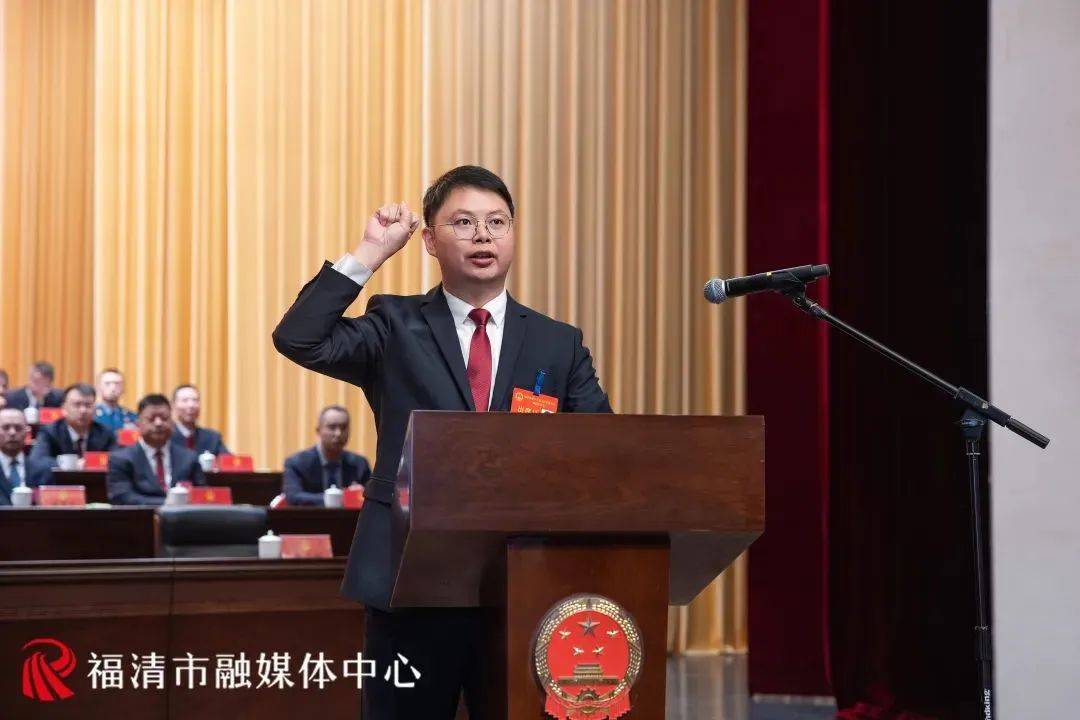 皇冠信用网足球代理_1984年出生皇冠信用网足球代理,他当选福建一市市长