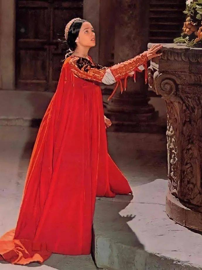 皇冠信用开户_突传消息!著名女演员在家中去世皇冠信用开户,她是这个经典角色的“最美”版本...