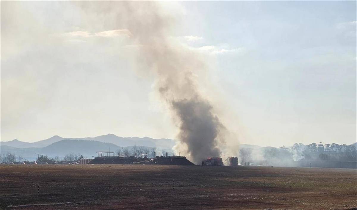 皇冠信用账号怎么开_资深飞行员分析韩客机179人遇难事故:机腹接地后未减速皇冠信用账号怎么开,可能有两个原因