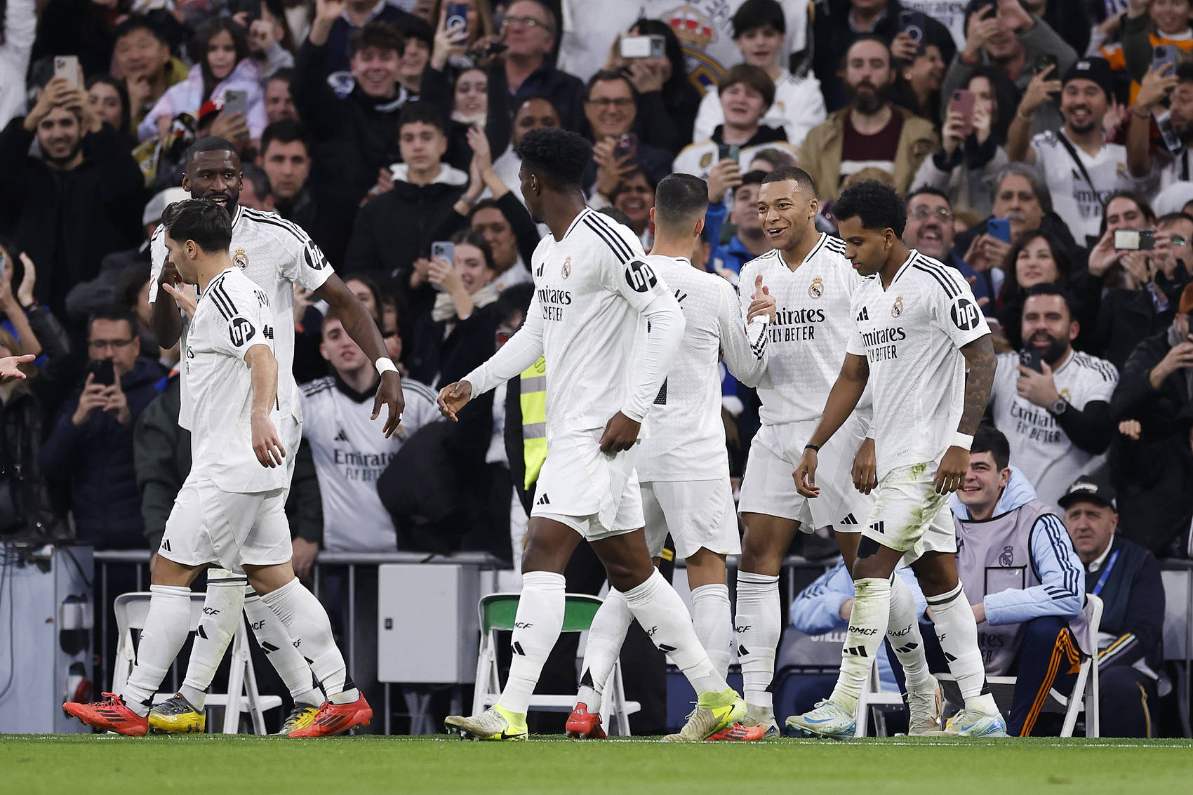 皇冠网址_观战台:尤文米兰争进意超杯决赛 皇马不败升西甲榜首