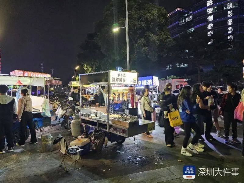 ag.hg0088皇冠_深圳一商圈50米40多个摊位ag.hg0088皇冠,还摆上机动车道!街道办:清理整治劝导