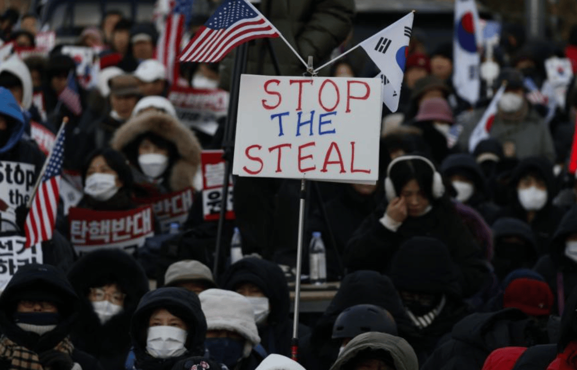 皇冠hg0088 开户_韩国公调处暂停执行对尹锡悦逮捕令:总统官邸内疑有军队“应援”皇冠hg0088 开户,若被逮捕会押往哪