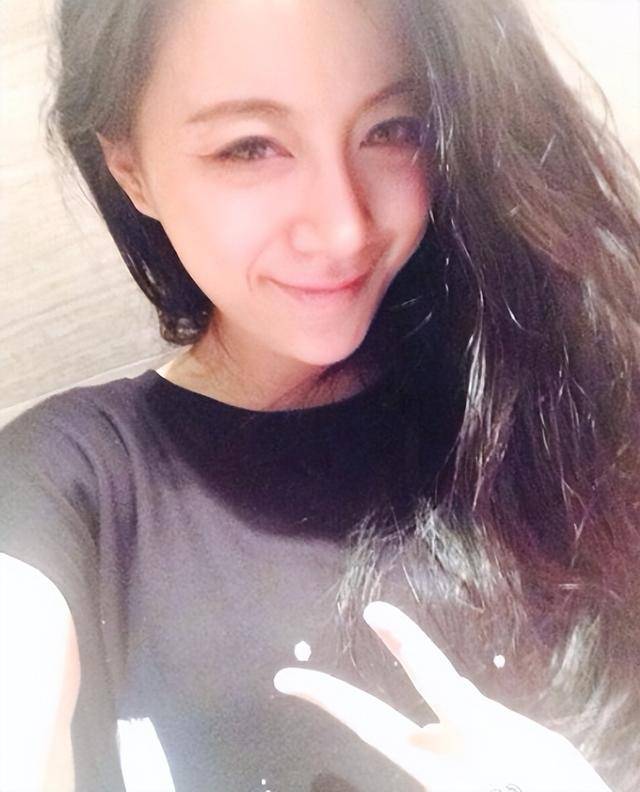 皇冠代理怎么拿_好声音没夺冠皇冠代理怎么拿,却嫁给爱奇艺总裁,34岁成了人生赢家