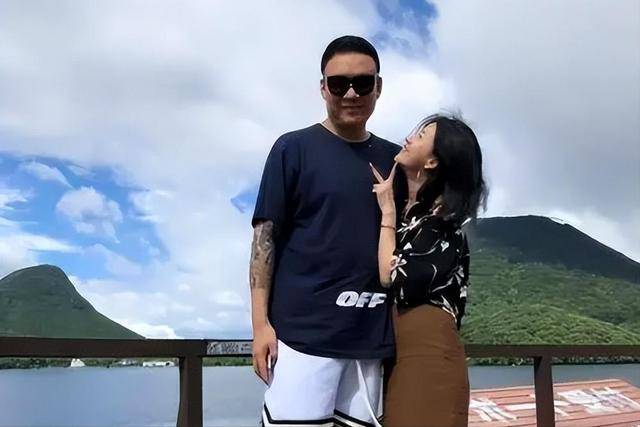 皇冠代理怎么拿_好声音没夺冠皇冠代理怎么拿,却嫁给爱奇艺总裁,34岁成了人生赢家