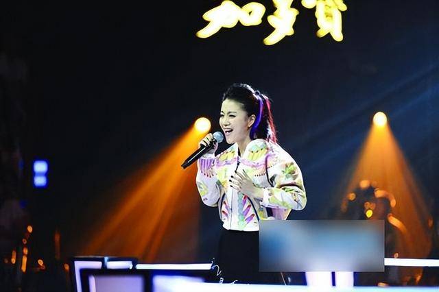 皇冠代理怎么拿_好声音没夺冠皇冠代理怎么拿,却嫁给爱奇艺总裁,34岁成了人生赢家