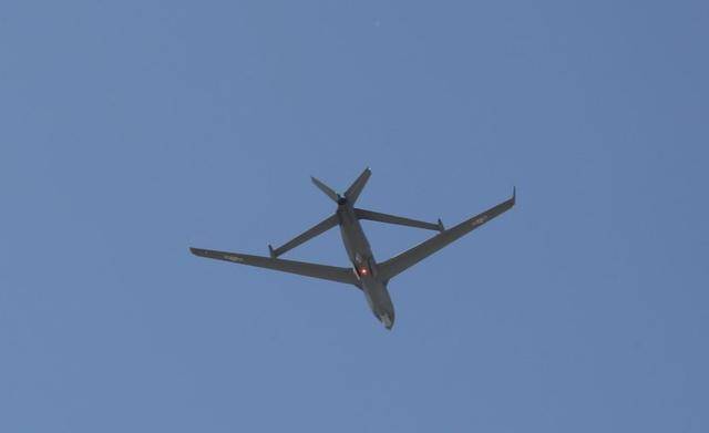 皇冠信用网在线开户_解放军“无人军队”成真?上万机器人同时行动皇冠信用网在线开户,岛内发现大事不妙